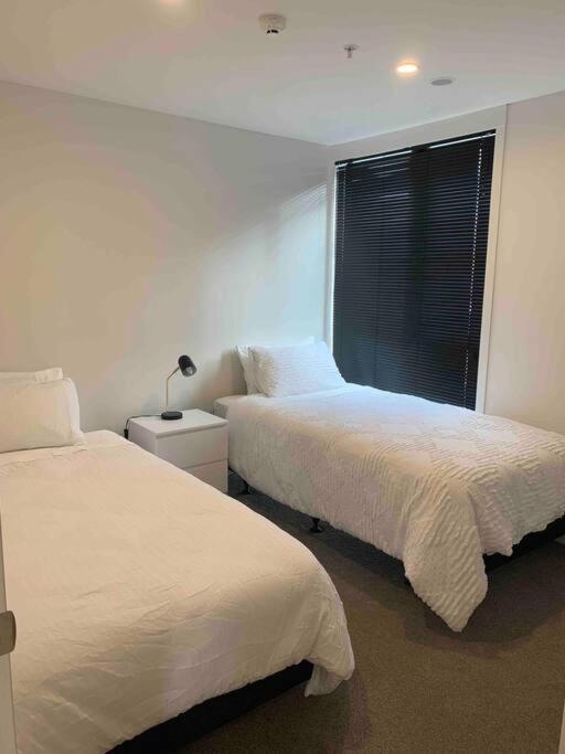 2 Bedrooms Apprtmt Plus Underground Parking In Cbd ไครสต์เชิร์ช ภายนอก รูปภาพ