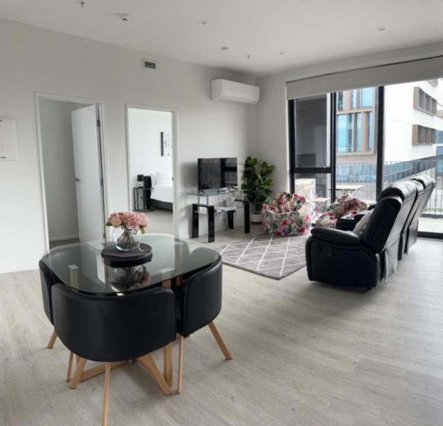 2 Bedrooms Apprtmt Plus Underground Parking In Cbd ไครสต์เชิร์ช ภายนอก รูปภาพ